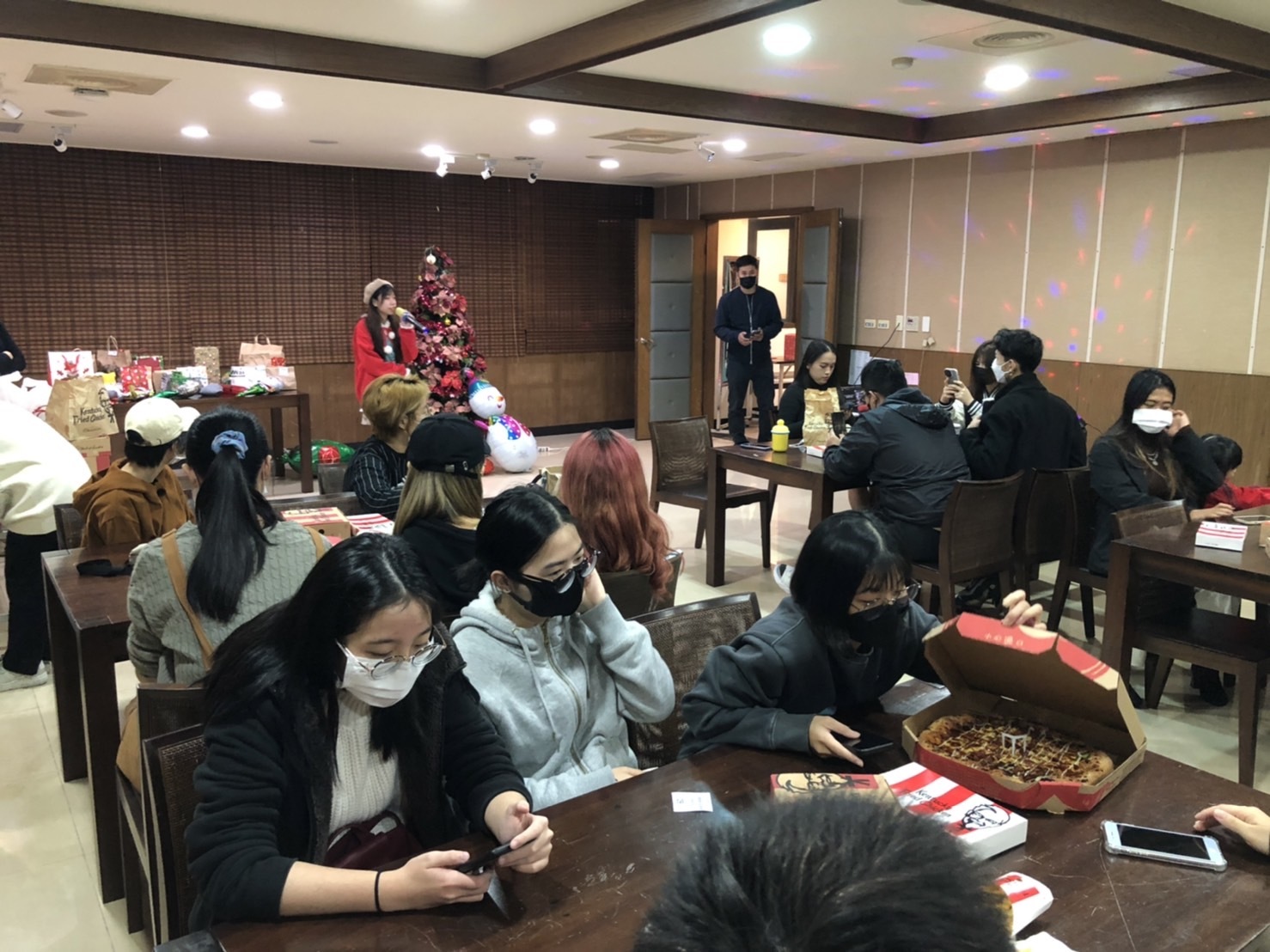 年末聯歡暨歡度聖誕晚會